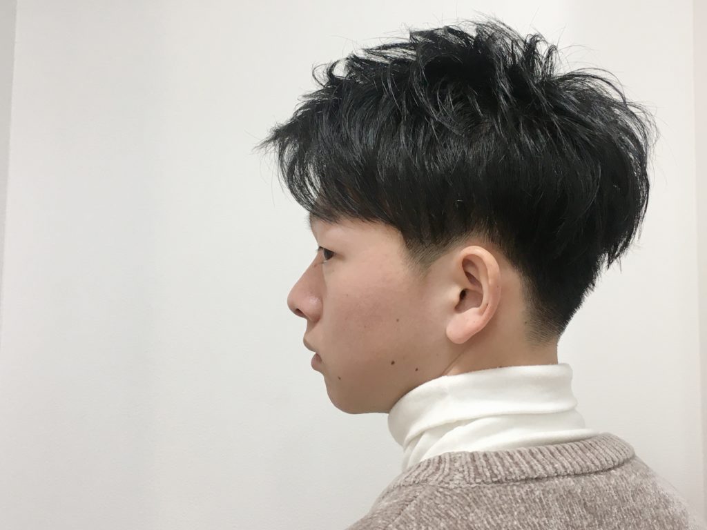 脱 パイナップルヘア Plust Hair プラストヘアー 八王子市横山町のヘアサロン